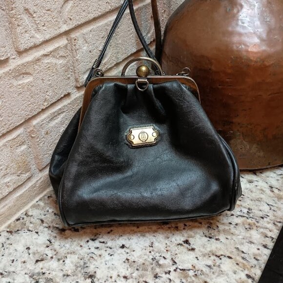 Avanti Leather mini purse - Picture 1 of 8